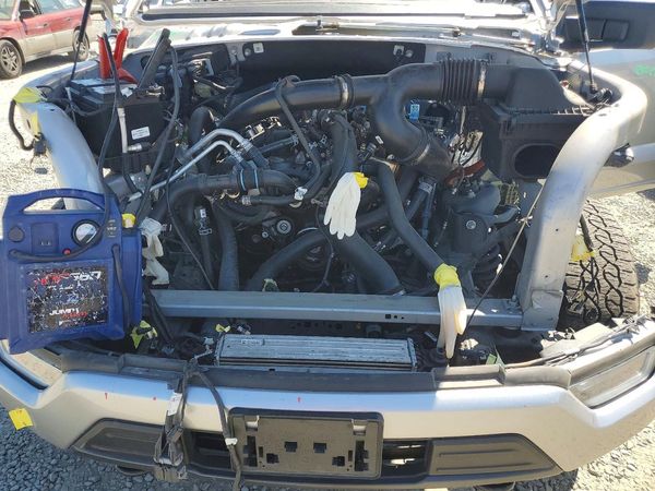 2022 FORD F150 SuperCrew — Engine bay