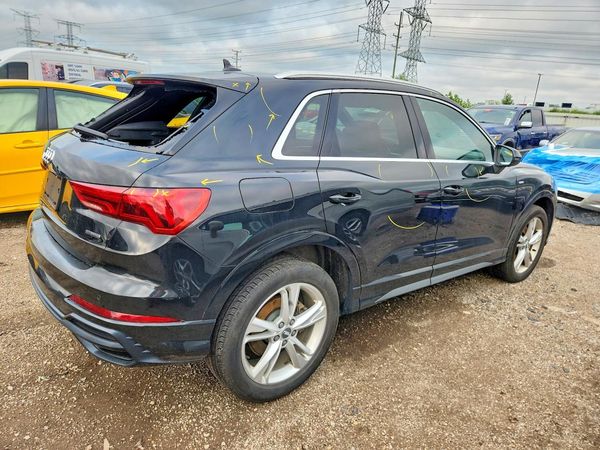 2020 AUDI Q3 S Line quattro Premium