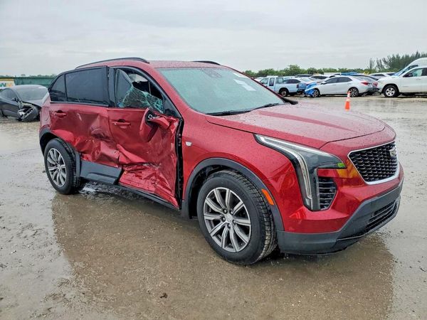 2019 CADILLAC XT4 Sport
