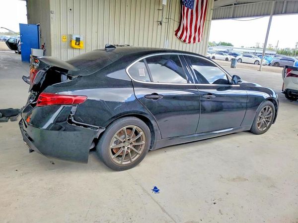 2018 ALFA ROMEO GIULIA RWD