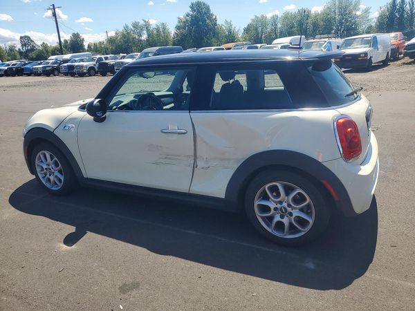 2015 MINI COOPER
