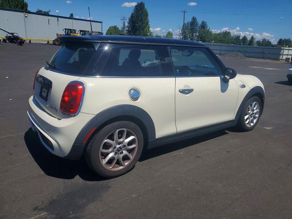 2015 MINI COOPER