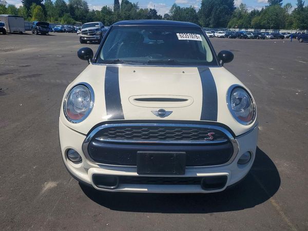2015 MINI COOPER