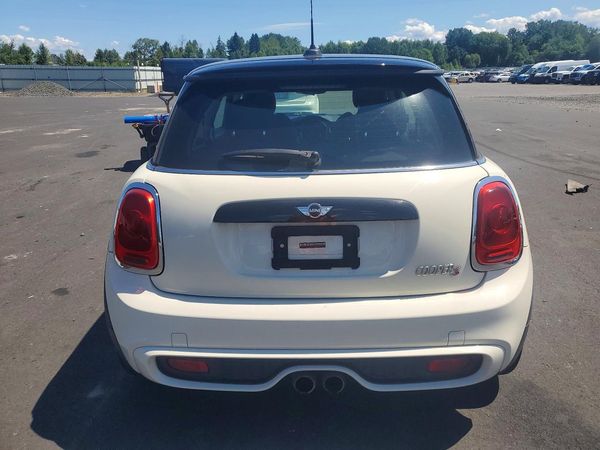 2015 MINI COOPER