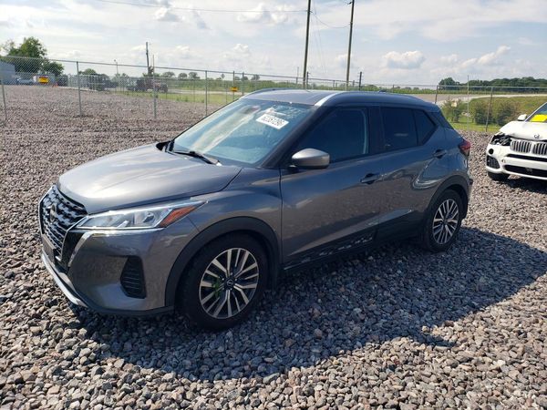 2024 NISSAN KICKS