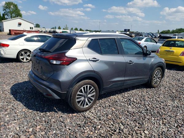 2024 NISSAN KICKS