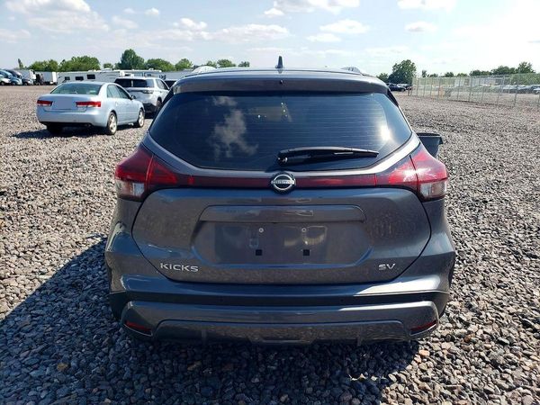2024 NISSAN KICKS