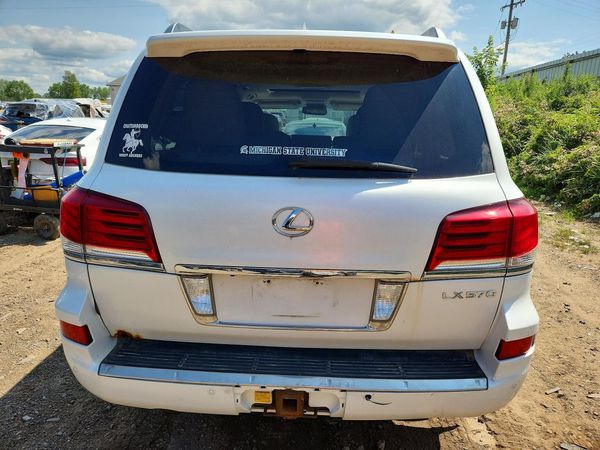 2013 LEXUS LX 570