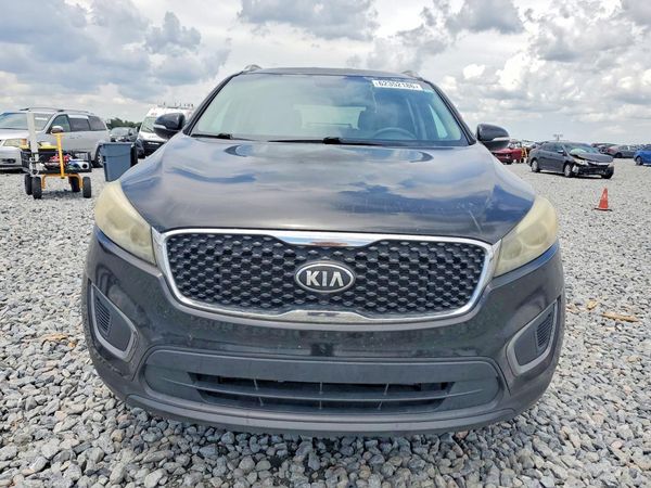 2016 KIA SORENTO L / LX