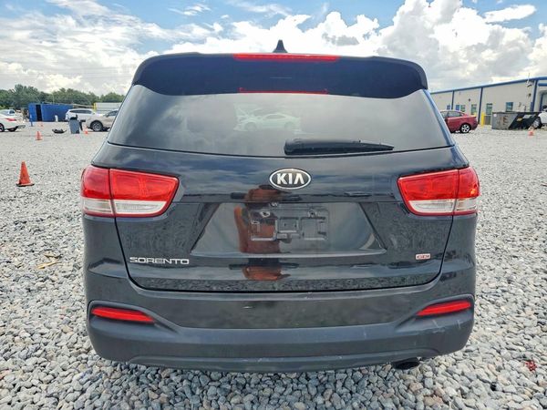 2016 KIA SORENTO L / LX
