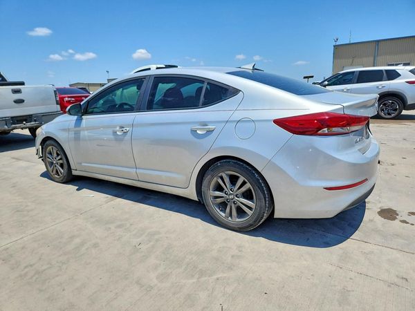 2017 HYUNDAI ELANTRA