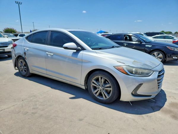 2017 HYUNDAI ELANTRA