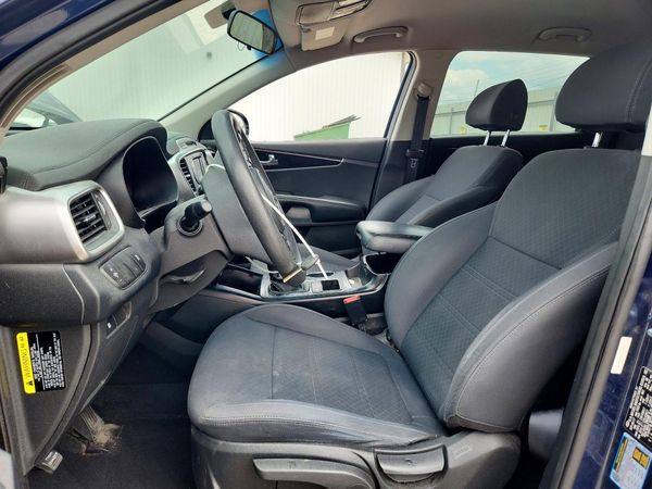 2018 KIA SORENTO L, LX