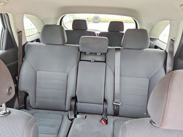 2018 KIA SORENTO L, LX