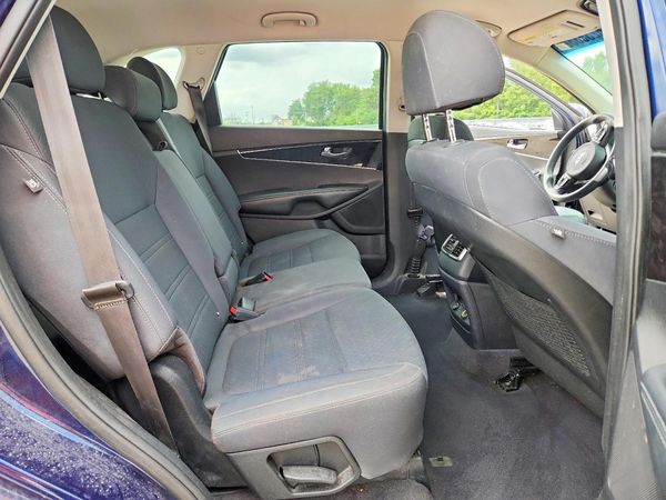 2018 KIA SORENTO L, LX