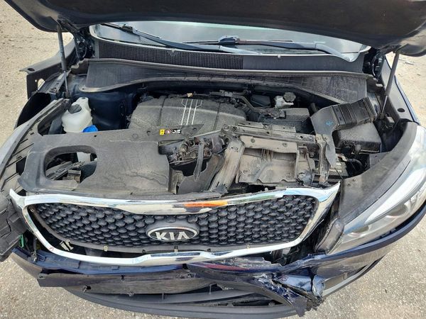 2018 KIA SORENTO L, LX