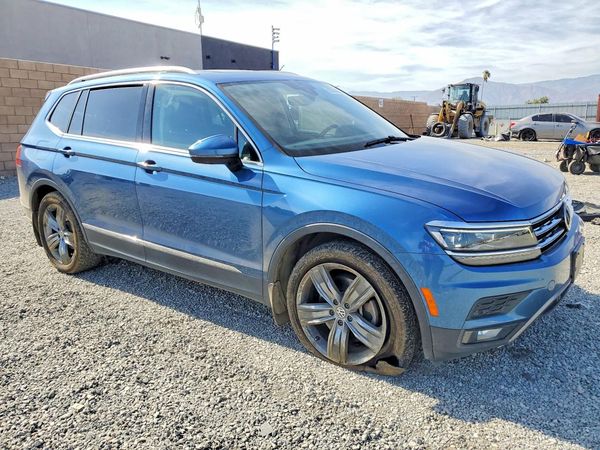 2018 VOLKSWAGEN TIGUAN 4Motion SEL Premium