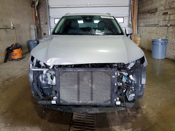 2025 VOLVO XC40 Plus Bright