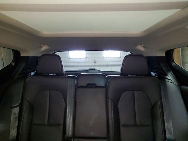 2025 VOLVO XC40 Plus Bright