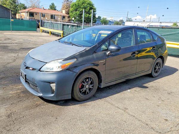 2014 TOYOTA PRIUS