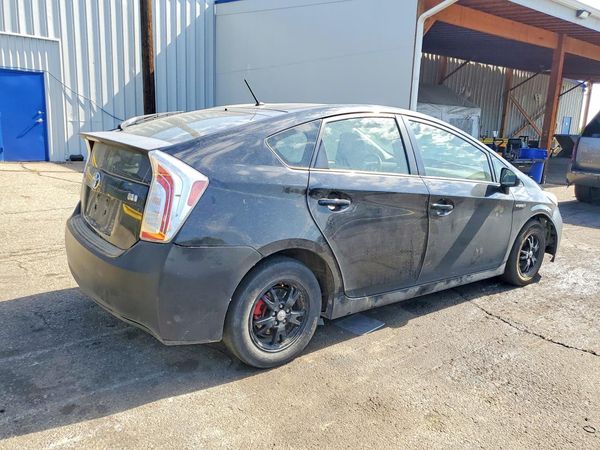 2014 TOYOTA PRIUS