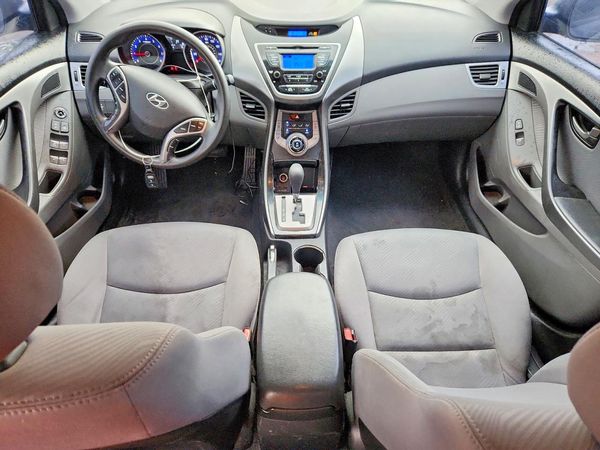 2013 HYUNDAI ELANTRA