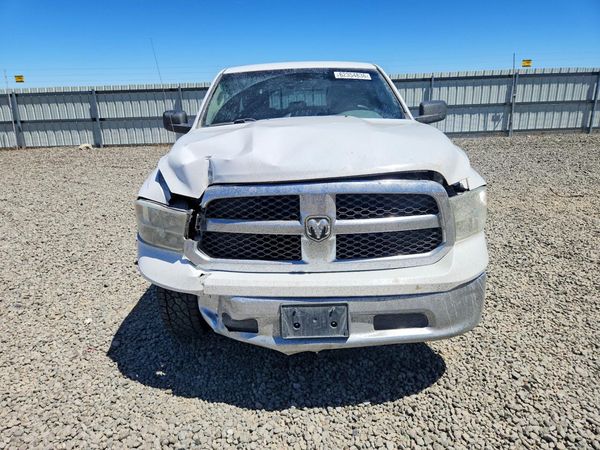 2013 RAM 1500 SLT