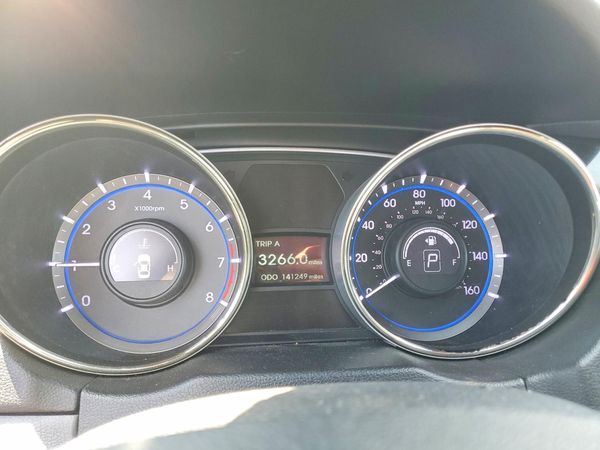 2013 HYUNDAI SONATA