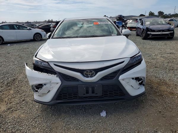 2024 TOYOTA CAMRY