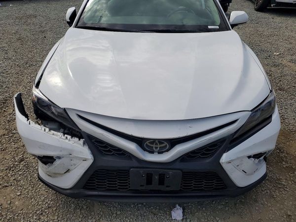 2024 TOYOTA CAMRY
