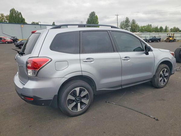 2018 SUBARU FORESTER Base P