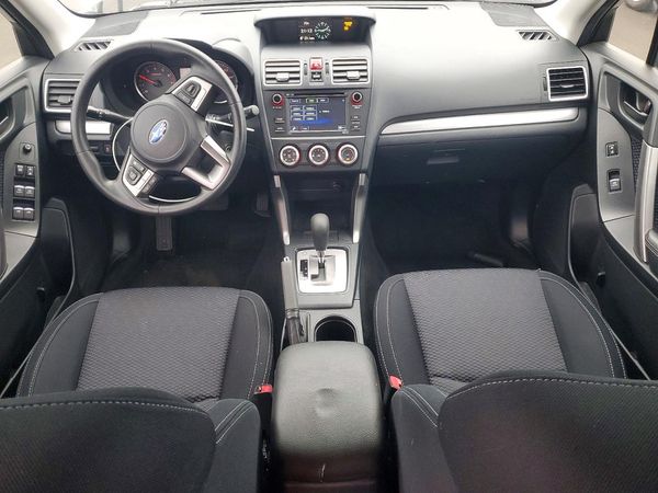 2018 SUBARU FORESTER Base P