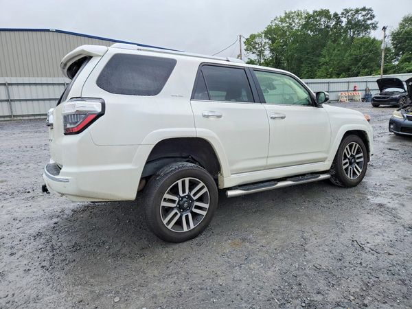2022 TOYOTA 4RUNNER Limited