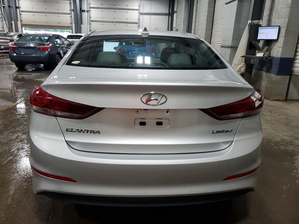 2017 HYUNDAI ELANTRA