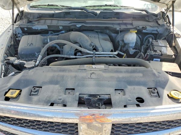 2019 RAM 1500 Classic DS — Engine bay