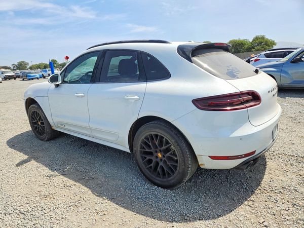 2017 PORSCHE MACAN