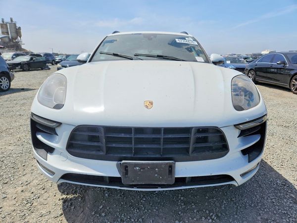 2017 PORSCHE MACAN