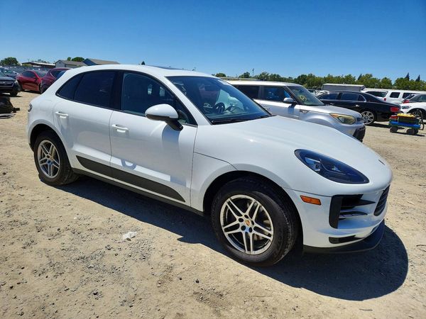 2019 PORSCHE MACAN