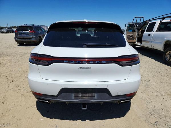 2019 PORSCHE MACAN