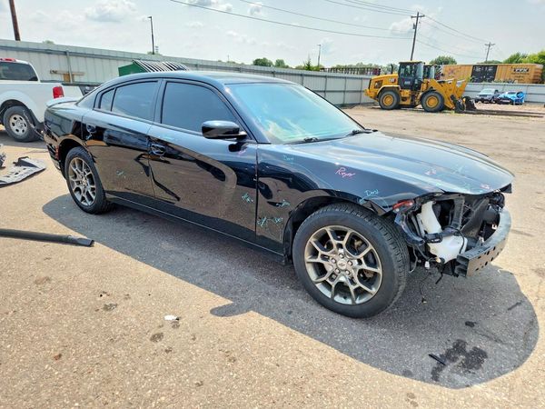 2017 DODGE CHARGER SXT
