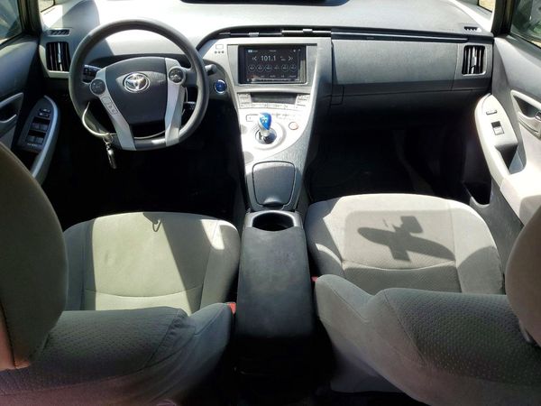2014 TOYOTA PRIUS