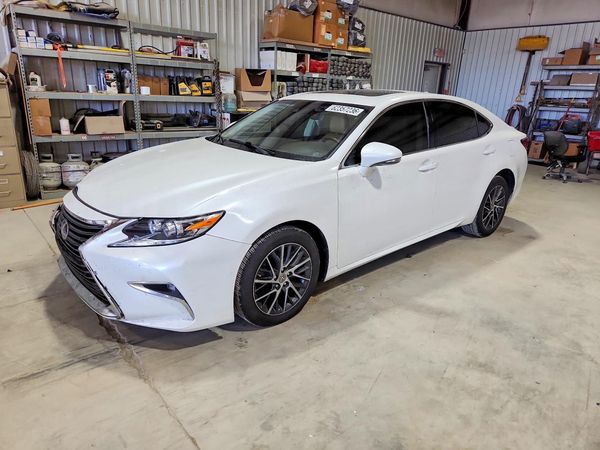 2017 LEXUS ES