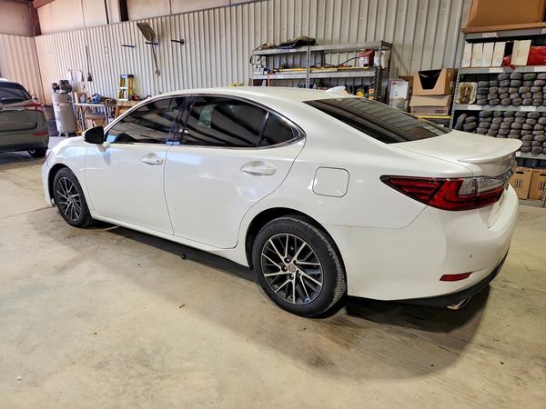 2017 LEXUS ES 350