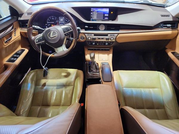 2017 LEXUS ES 350