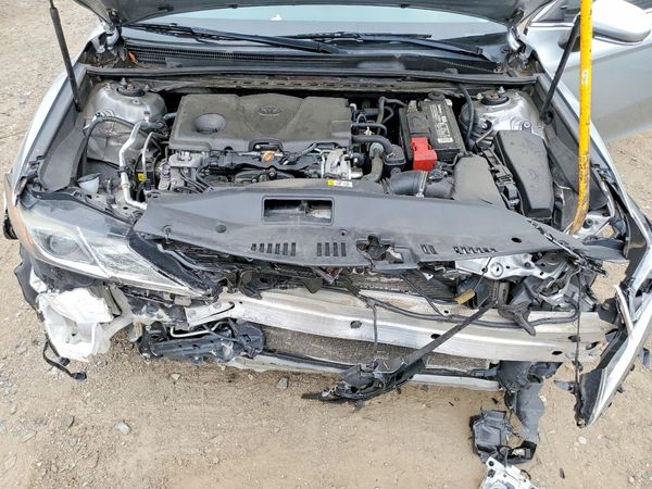 2019 TOYOTA CAMRY L/LE/SE/XLE — Engine bay