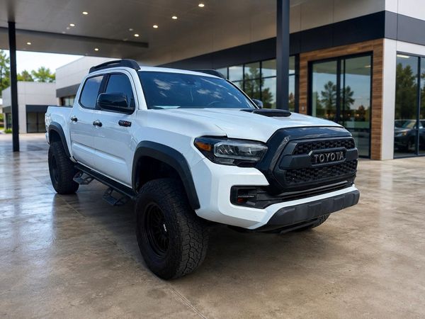 2019 TOYOTA TACOMA SR5