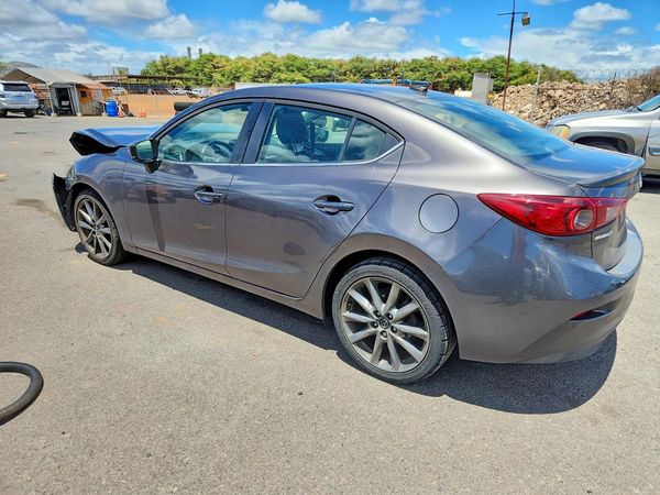 2018 MAZDA 3