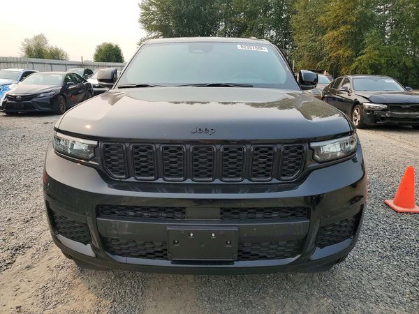 2025 JEEP GRAND CHEROKEE Laredo, Altitude