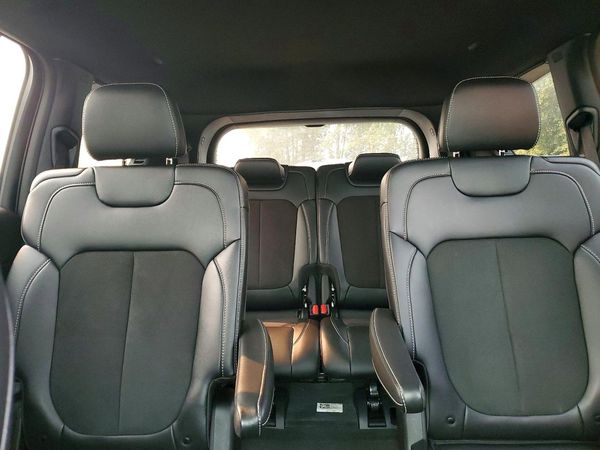 2025 JEEP GRAND CHEROKEE Laredo, Altitude
