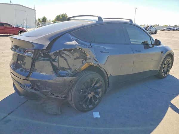 2020 TESLA MODEL Y